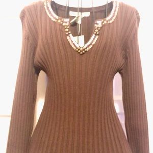 - NWT Requirements, Brown Knit Top, Size Lrg